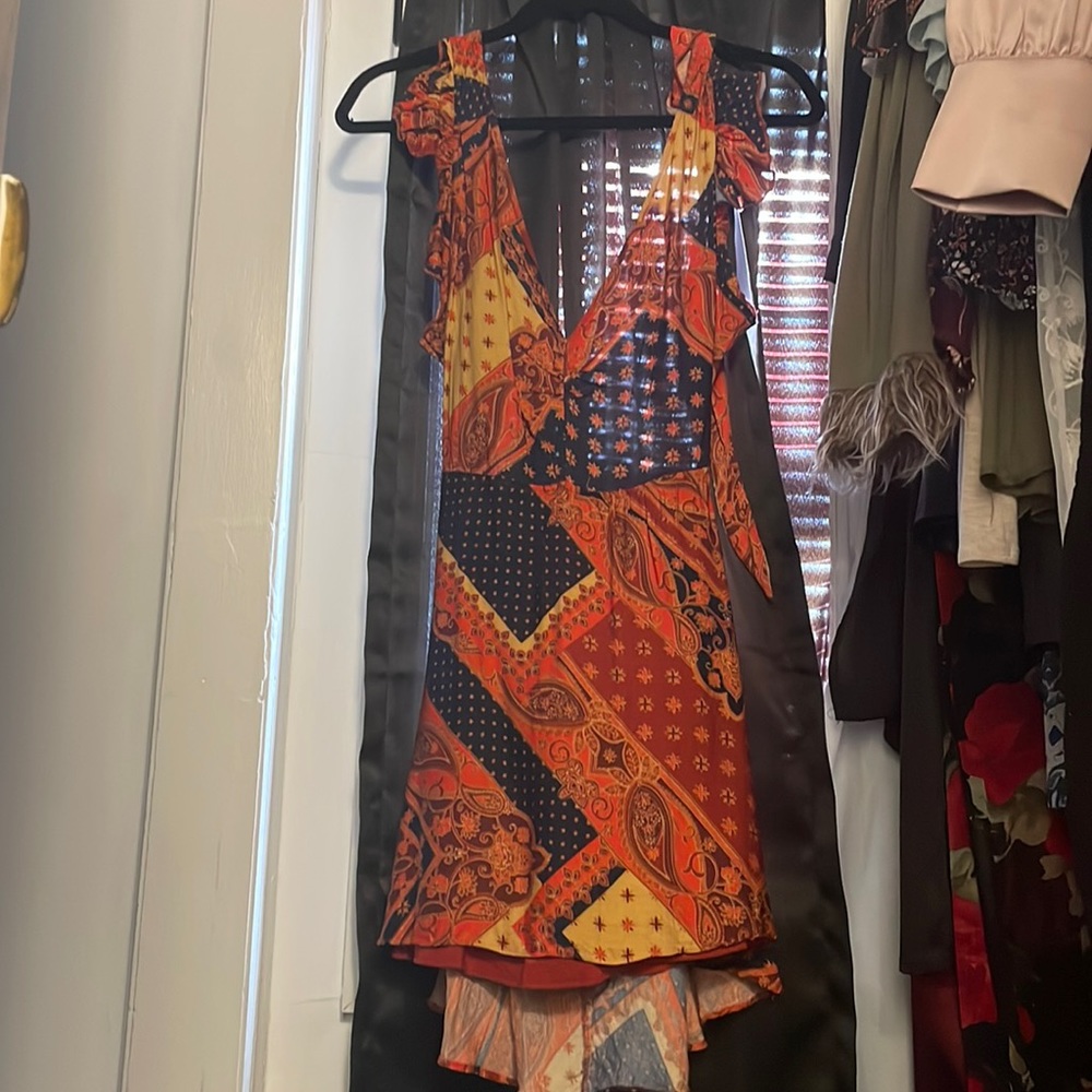 Size M cute open back with tie see pics patchwork print mini dress